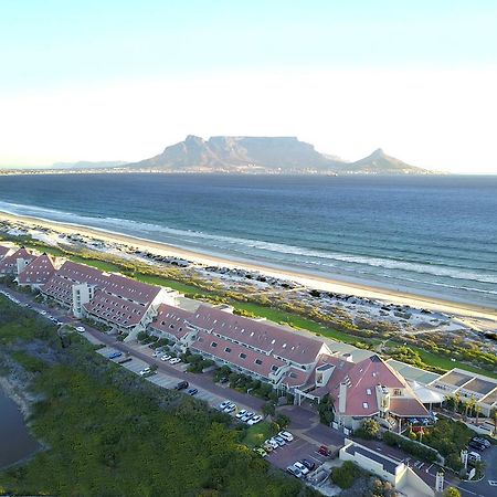 Dolphin Beach Hotel Self Catering Apartments Bloubergstrand Exterior photo